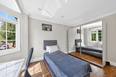 Bawtry Road, London