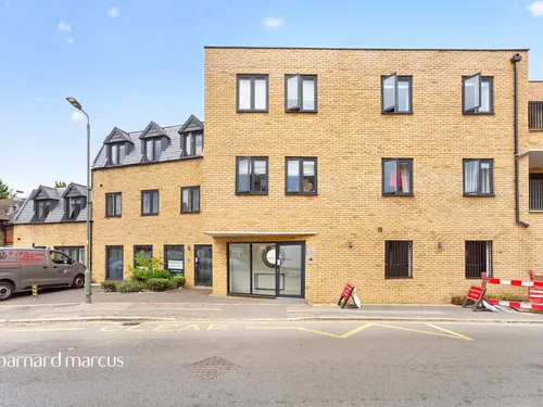 Salisbury Road, Barnetphoto