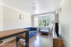 Amesbury Road, FELTHAM