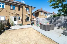 Amesbury Road, FELTHAM