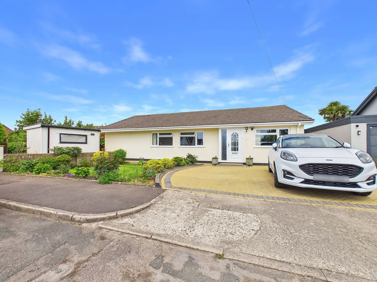Adenfield Way, Rhoose CF62