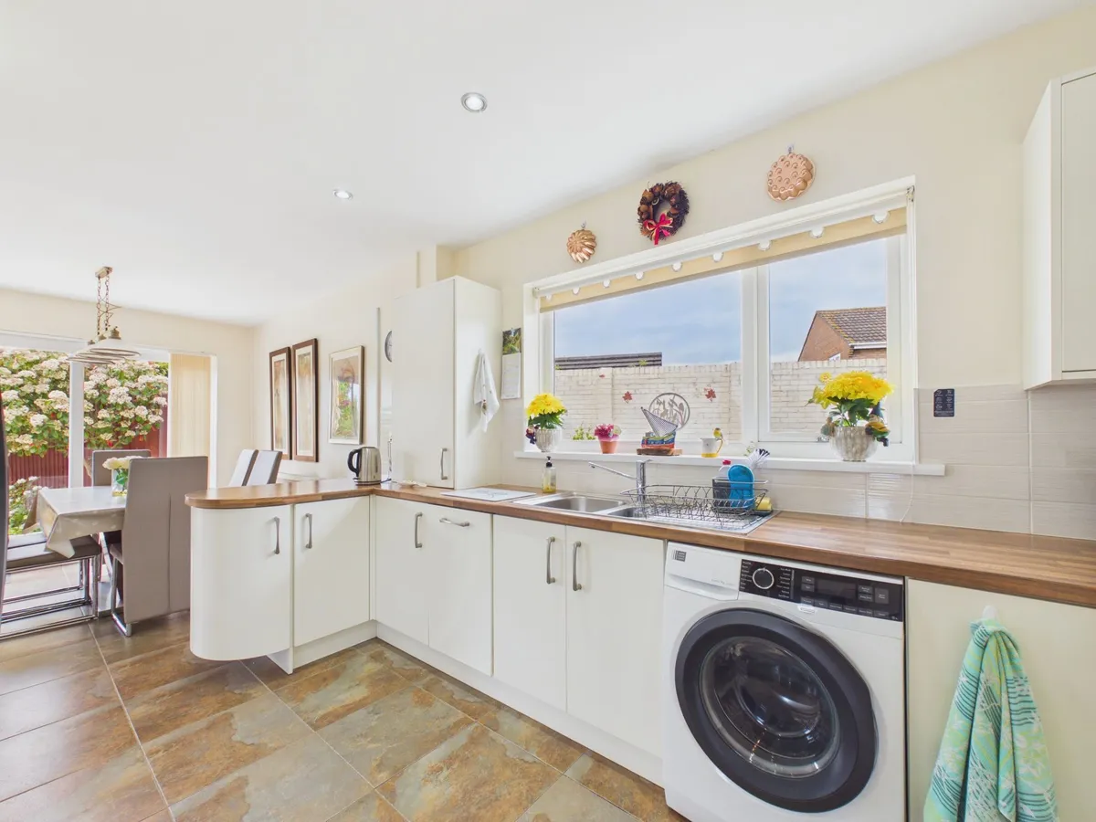 Adenfield Way, Rhoose CF62