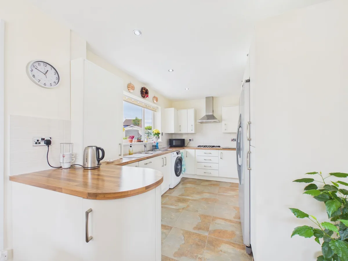 Adenfield Way, Rhoose CF62