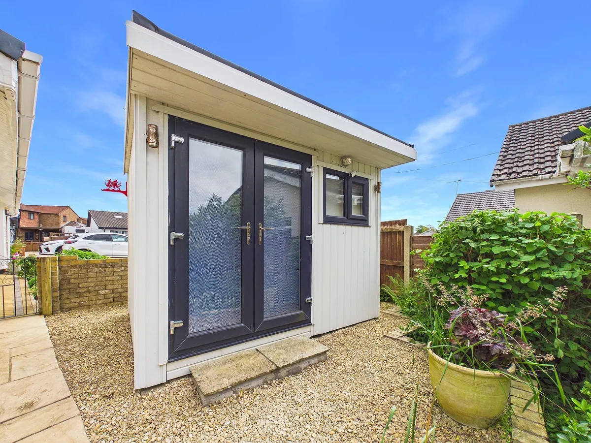 Adenfield Way, Rhoose CF62