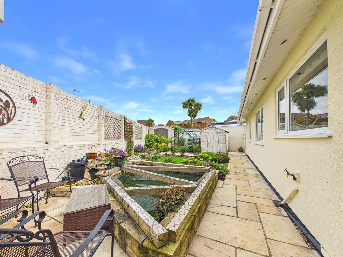 Adenfield Way, Rhoose CF62