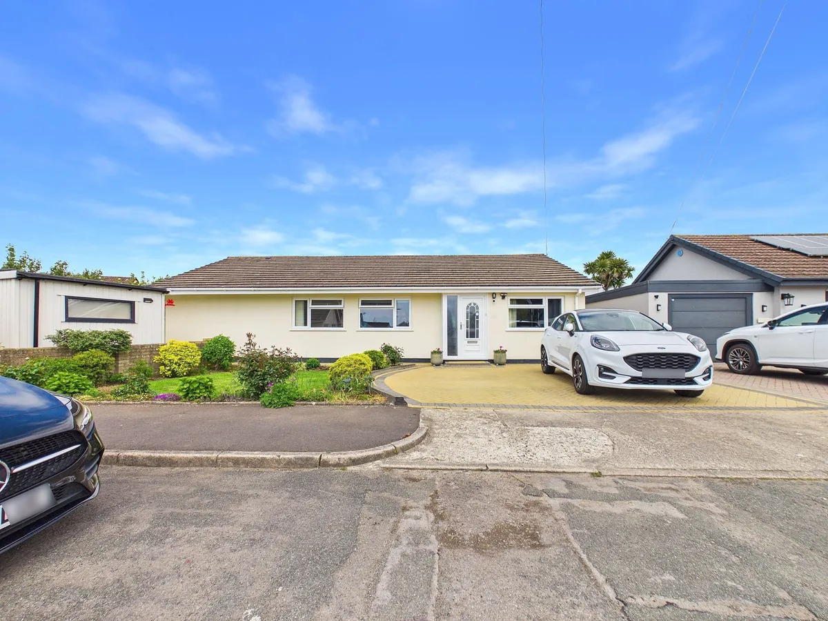 Adenfield Way, Rhoose CF62