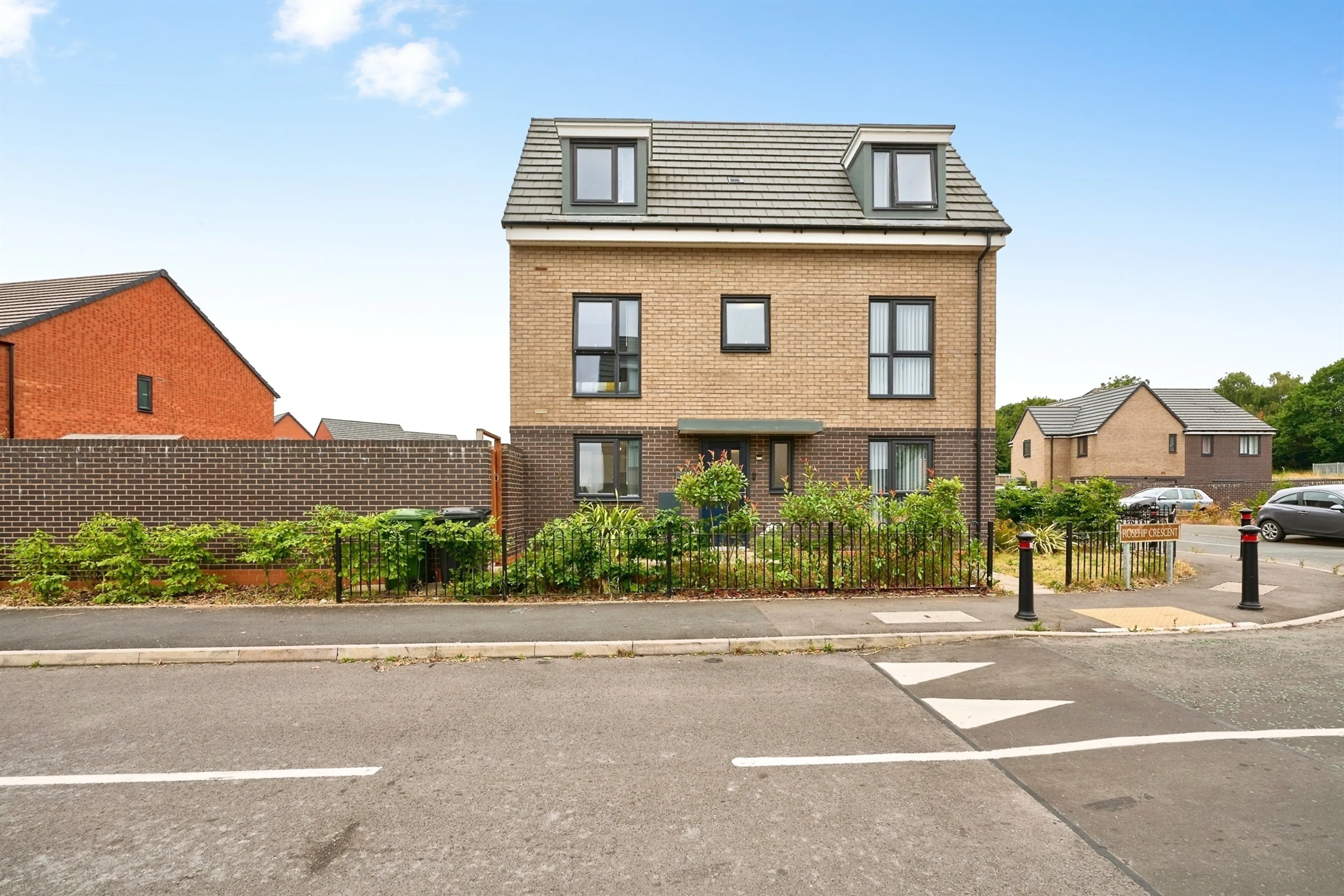 Property photo 0