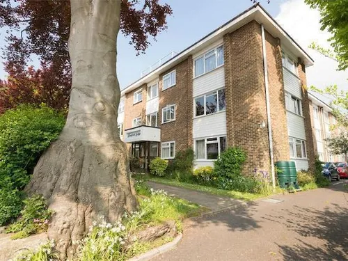Cumberland Road, BRIGHTONphoto