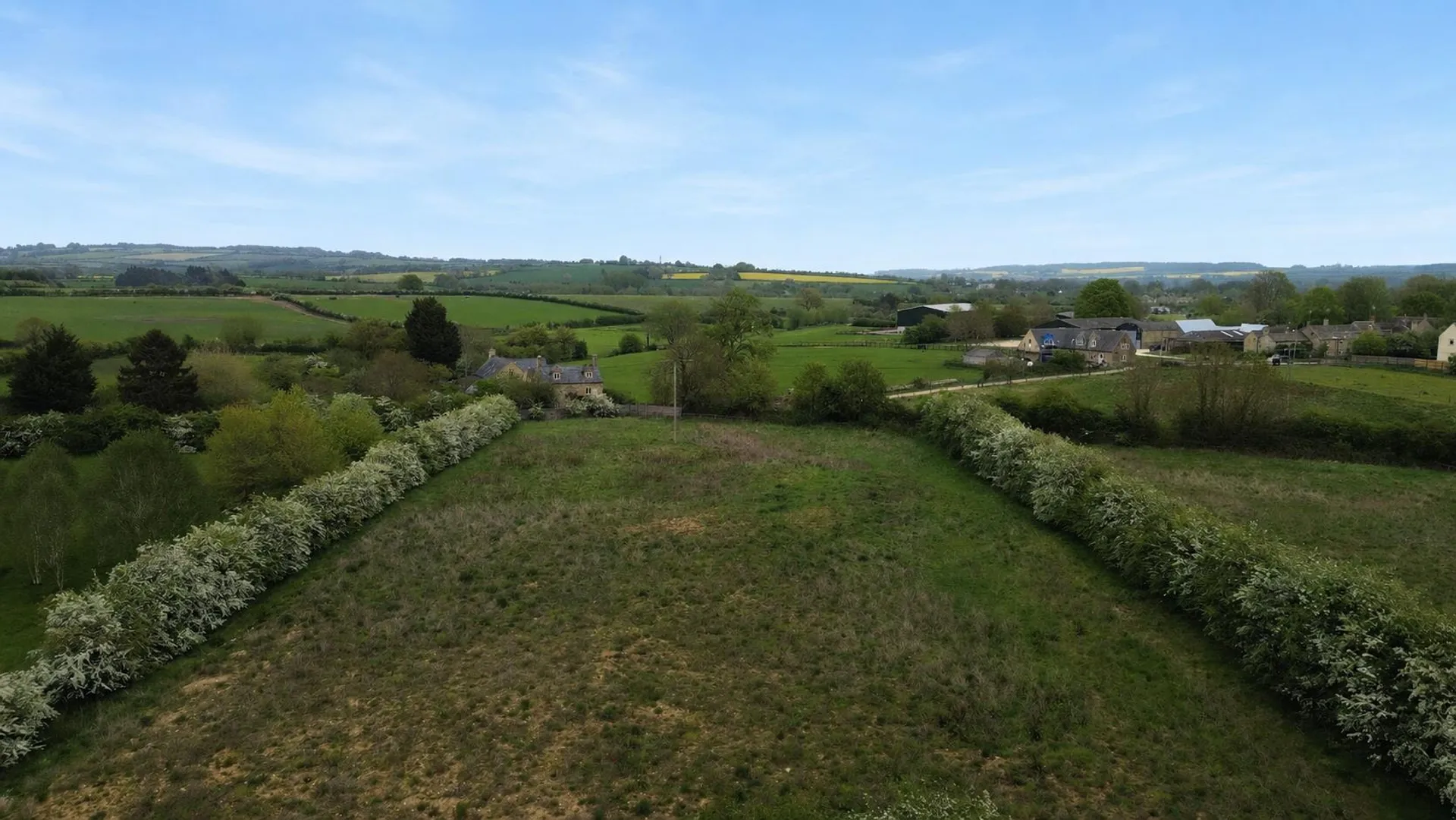 Property photo top 1