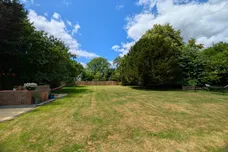 Rusper Road, Ifield, RH11 photo 8