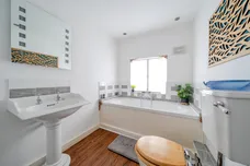 Rusper Road, Ifield, RH11 photo 23
