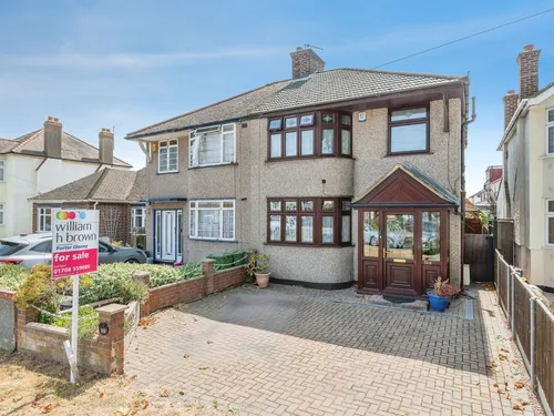 Upminster Road North, Rainhamphoto