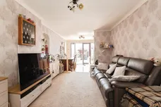 Upminster Road North, Rainham
