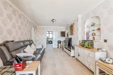 Upminster Road North, Rainham