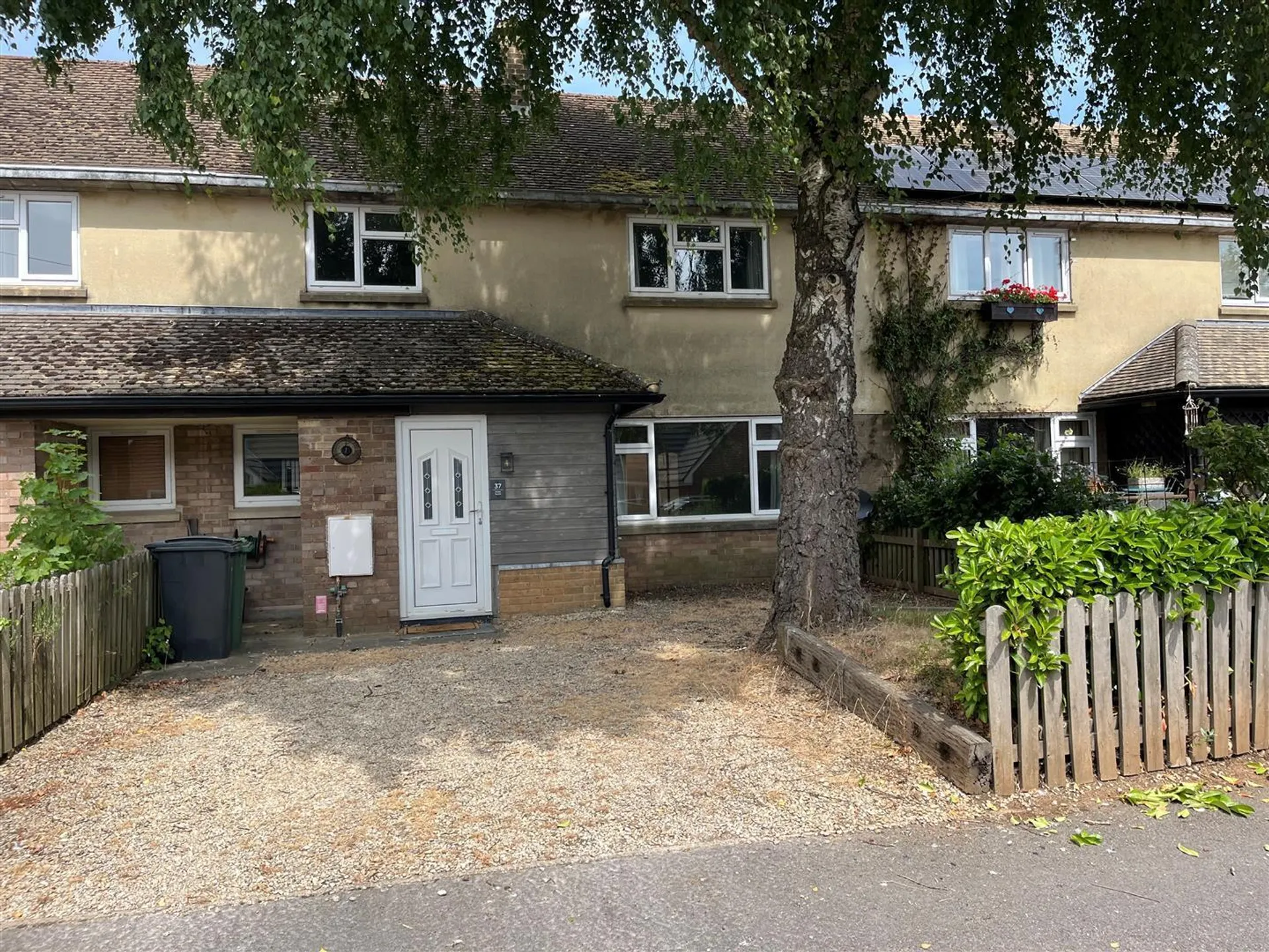 Property photo top 0