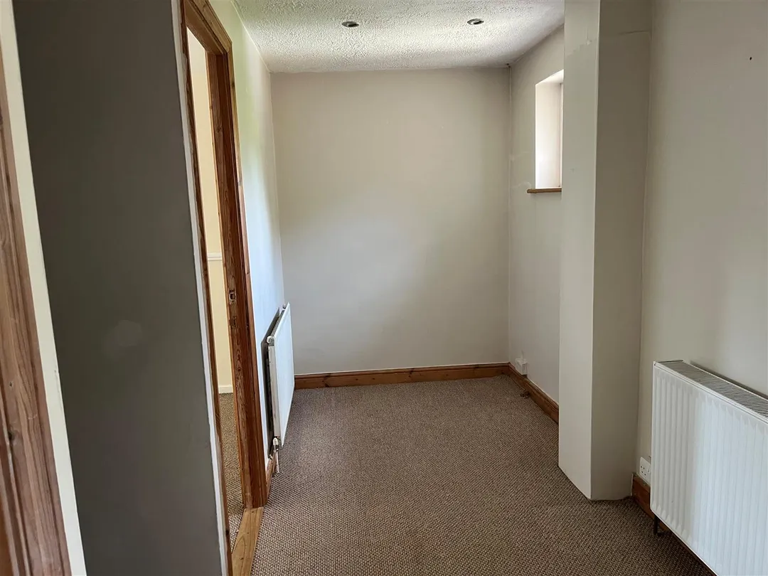 https://mr0.homeflow-assets.co.uk/files/photo/image/47957/0344/_x_/EL59e1S2Jk2eZlv_OyQ23A.jpg