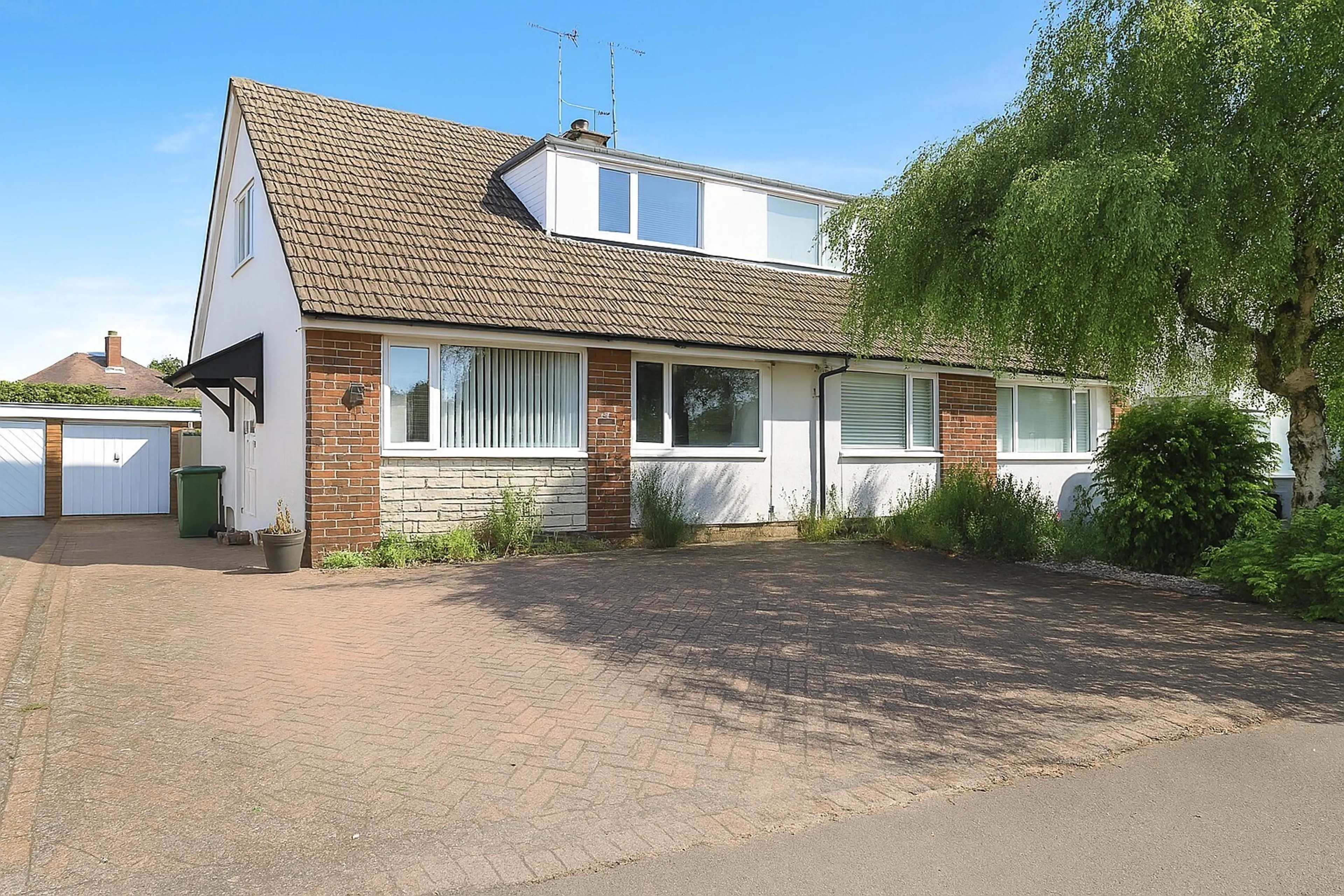 Property photo 0