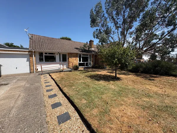 Windrush Way, Hythe