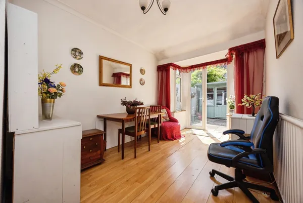 Carlos Street, Godalming, Surrey, GU7