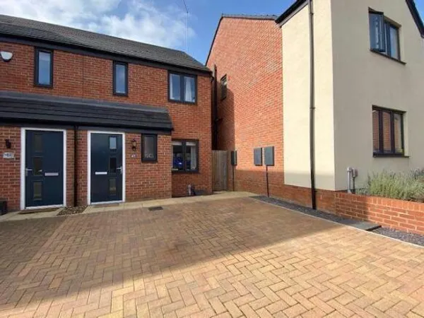 Walmer Close, Marina Park, Northampto...
