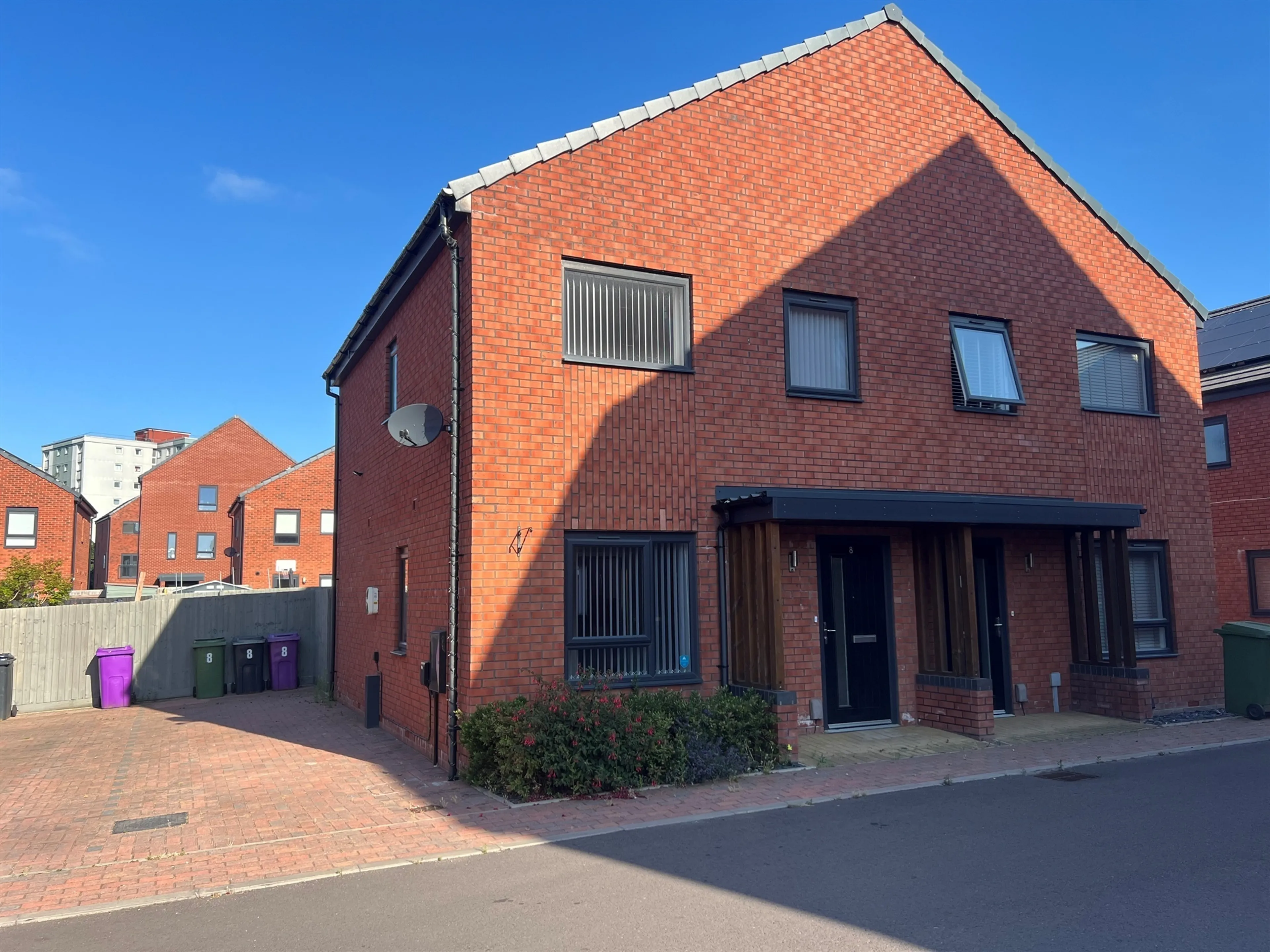 Property photo 0