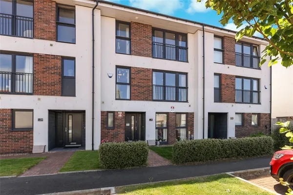 Calder East Drive, Bishopbriggs, Glas...