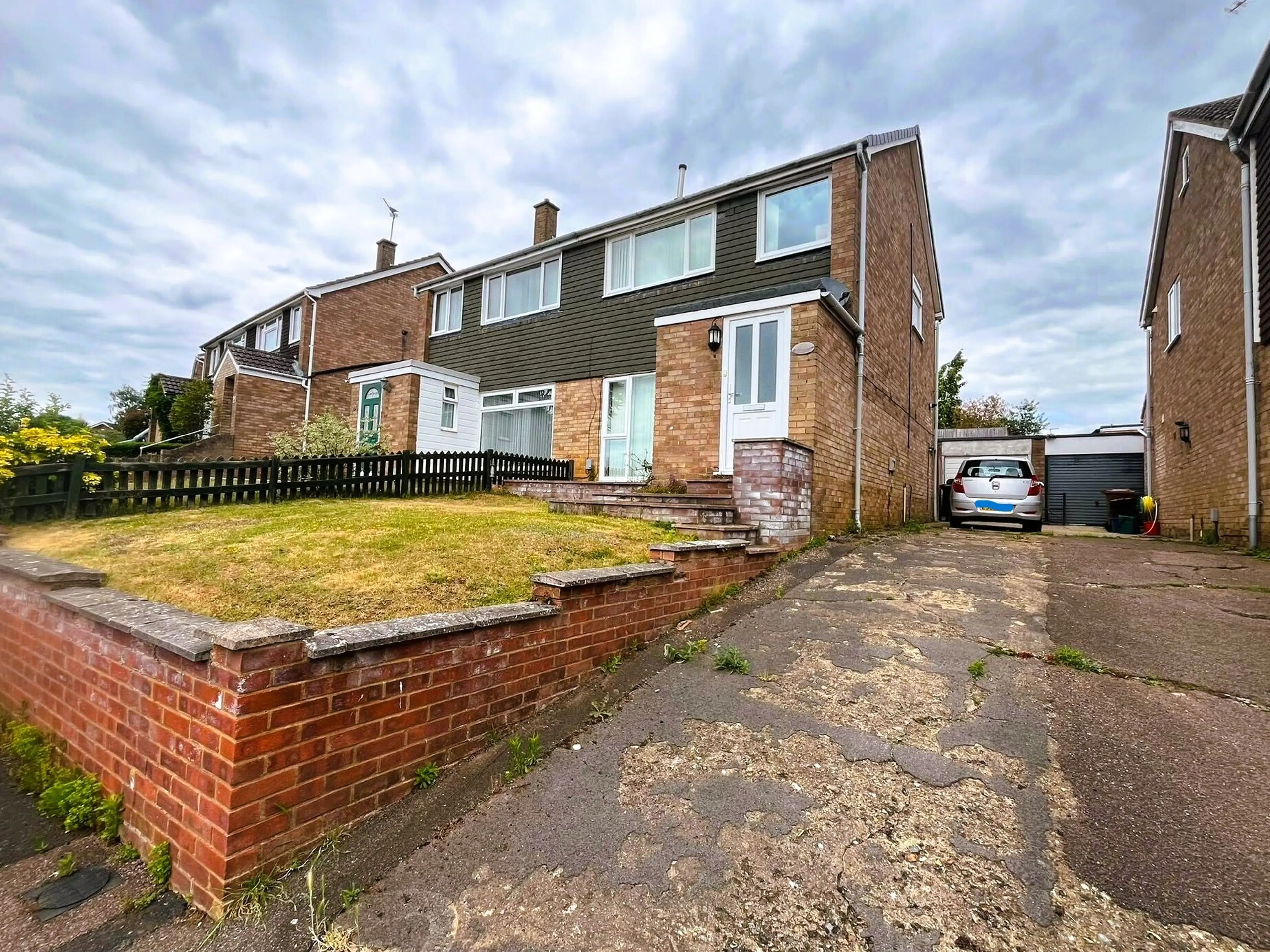 Property photo 0
