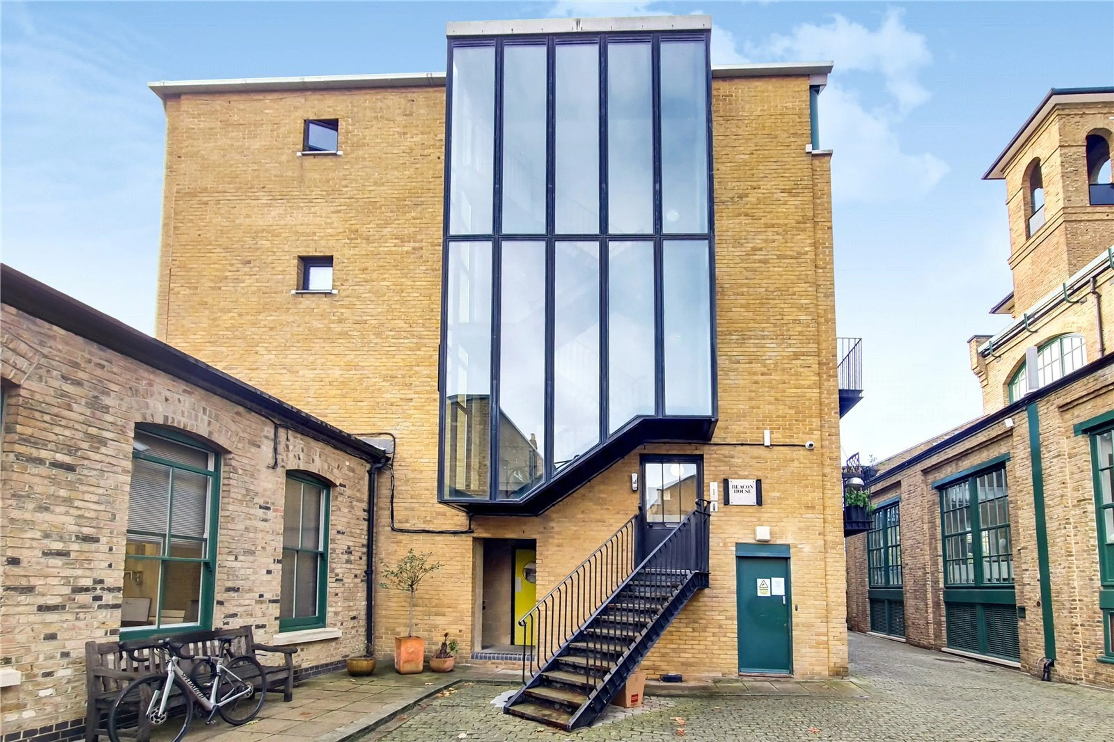Photo 4