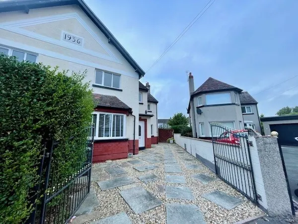 Belvedere Place, Llandudno, LL30 1LS