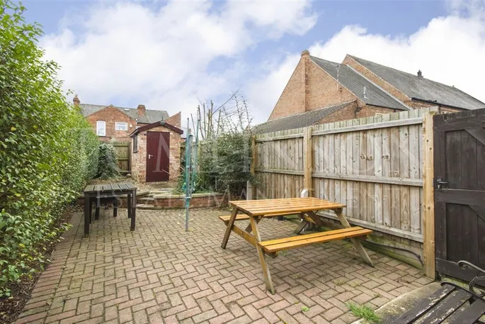 Property carousel image 10