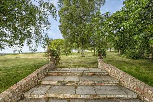 Graze Hill Lane, Ravensden, MK44 photo 24