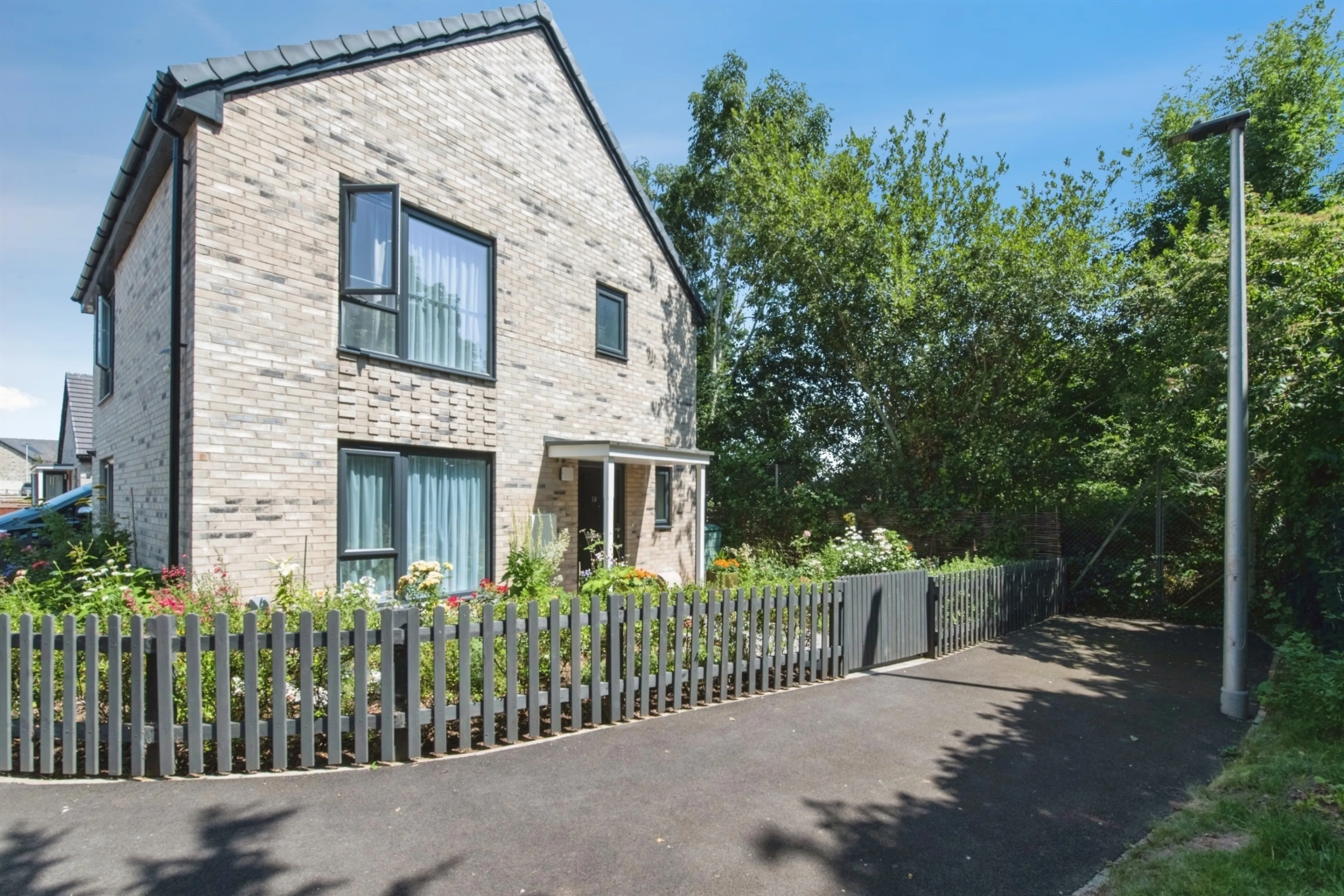 Property photo 0