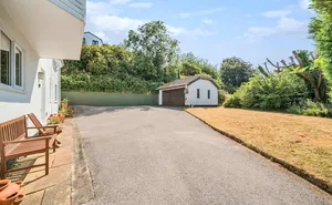 Luscombe Road, Paignton, Devon, TQ3 photo