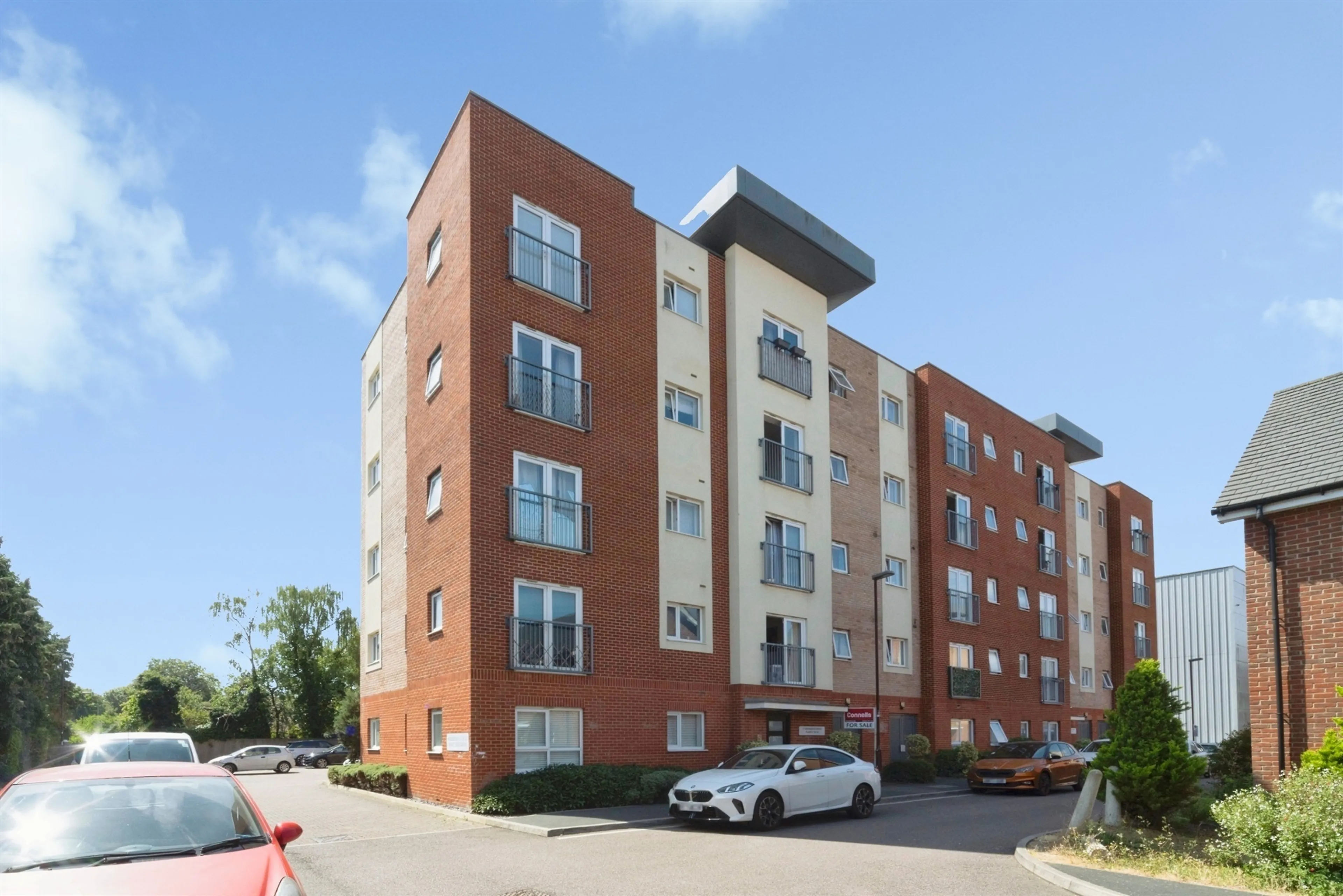 Property photo 0