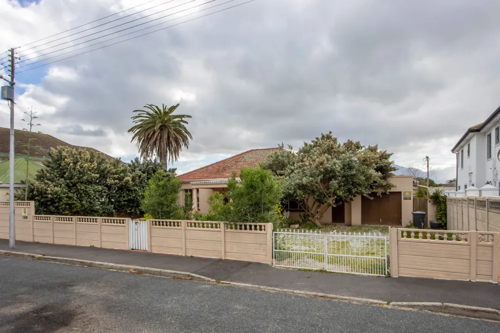 South Africa, Western Cape, Lochnerhof, Lochner Street, 69