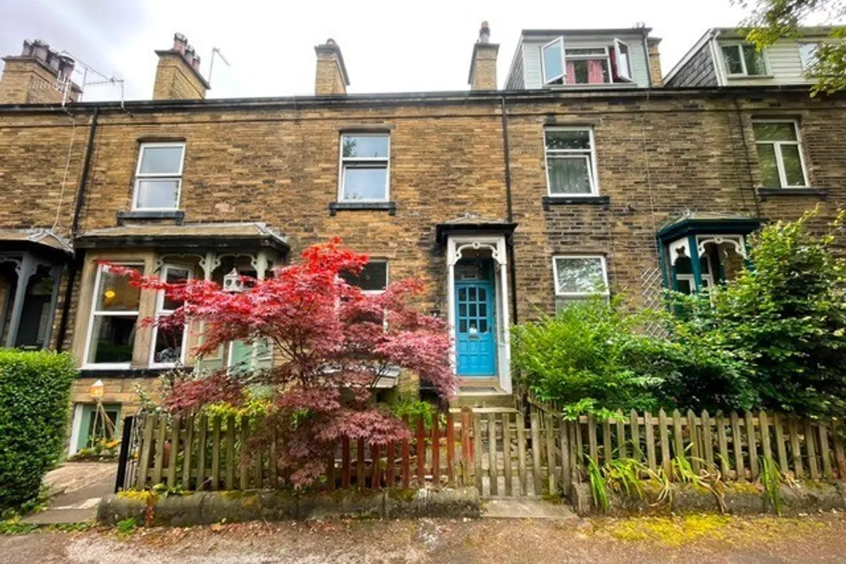 Birklands Road, SHIPLEY