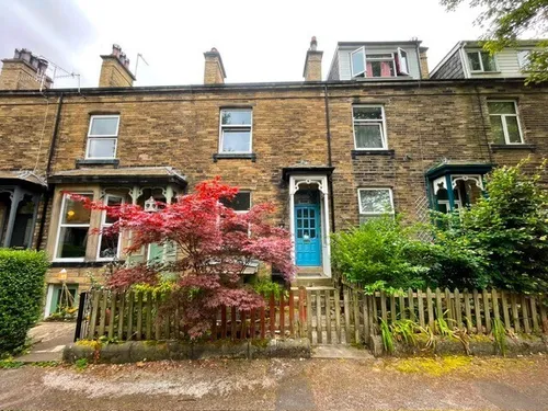 Birklands Road, SHIPLEYphoto
