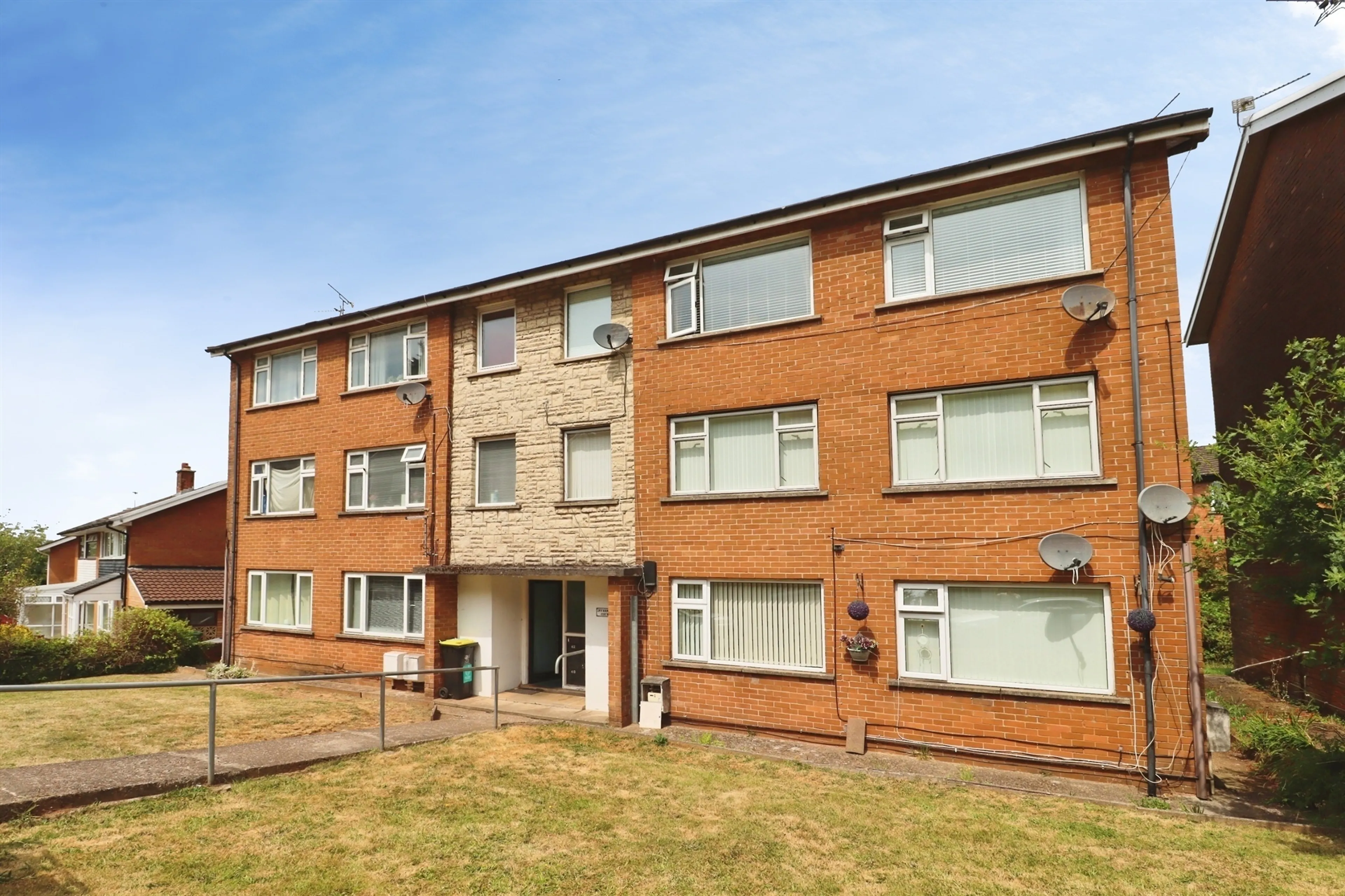 Property photo 0