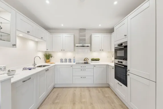 Bramall Place, Bowling Alley, Crondall, GU10