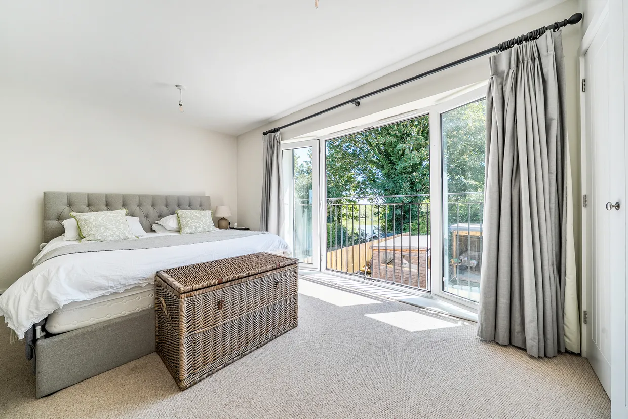 Willowbed Drive, Chichester, PO19 photo 6