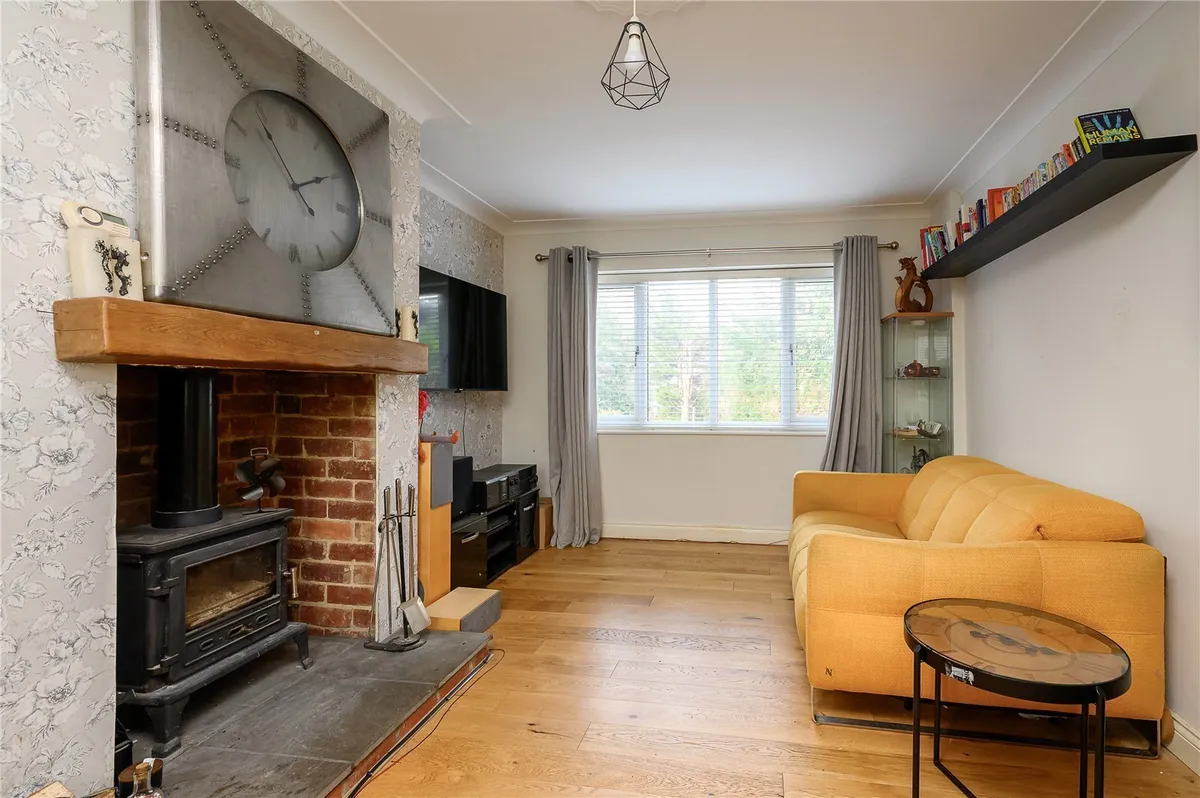 Hawks Nest Gardens East, Alwoodley, LS17