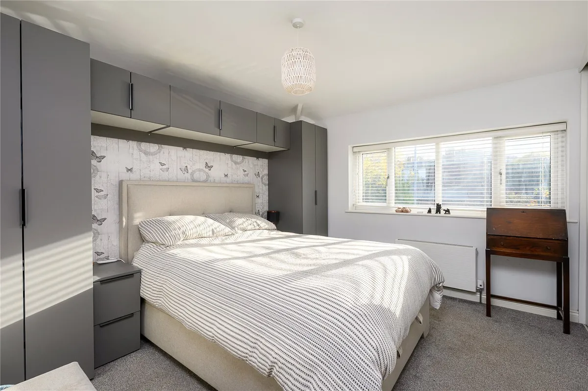 Hawks Nest Gardens East, Alwoodley, LS17
