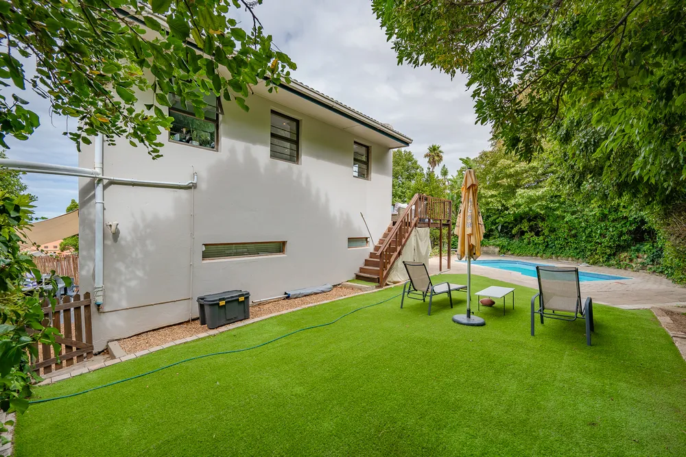 South Africa, Western Cape, Heldervue, Frangipani Street, 12
