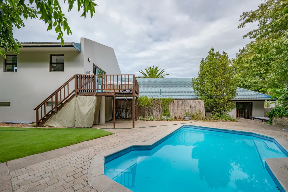 South Africa, Western Cape, Heldervue, Frangipani Street, 12