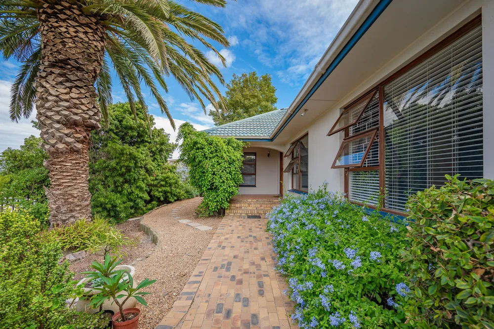 South Africa, Western Cape, Heldervue, Frangipani Street, 12