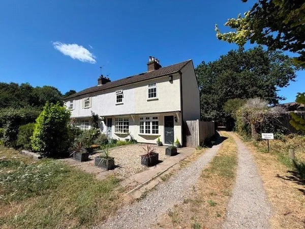 Portsmouth Road, Thames Ditton, KT7