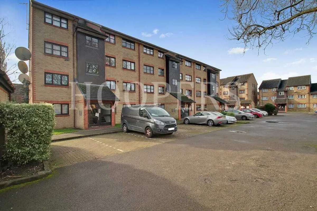 Swallow Drive, London, NW10