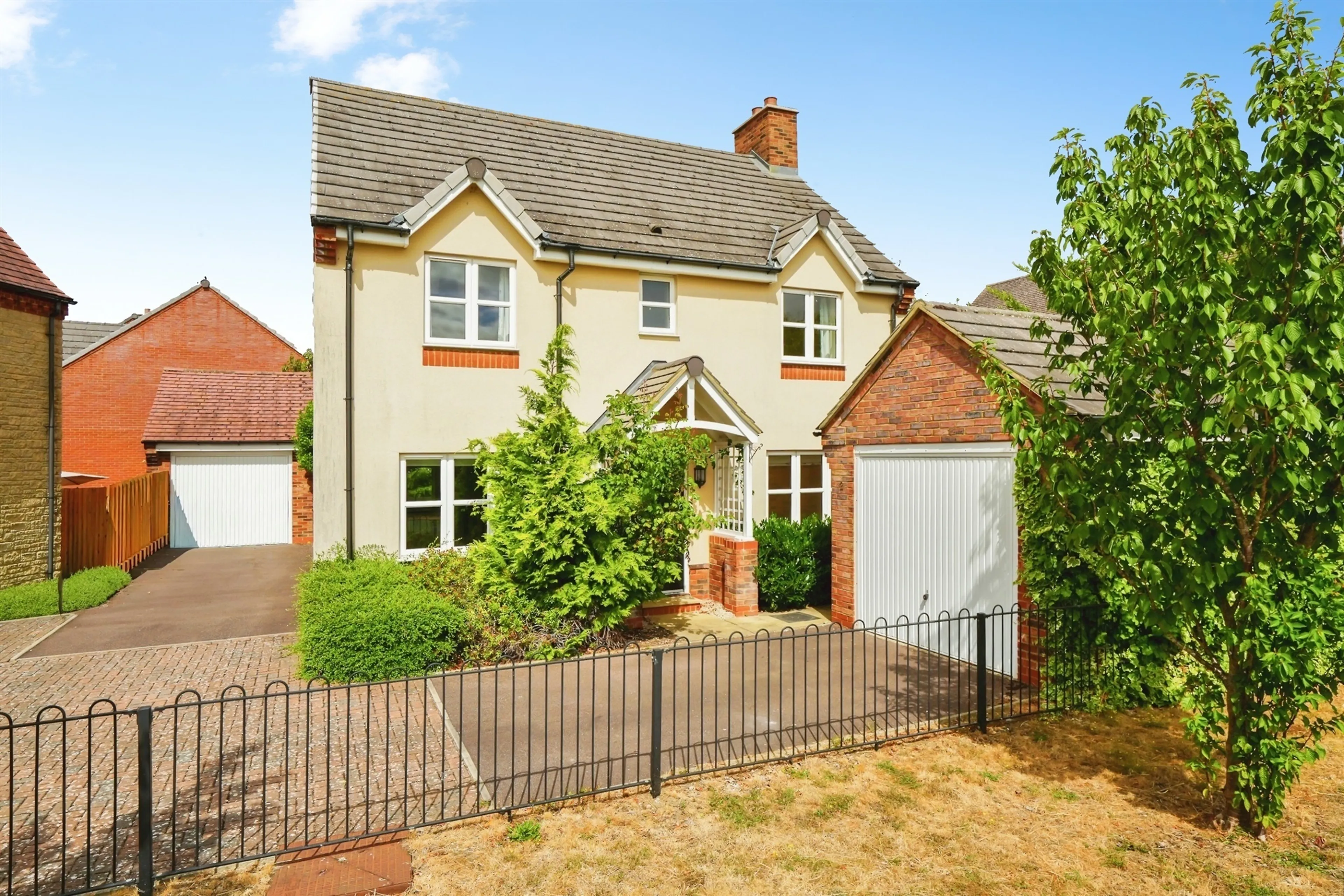 Property photo 0