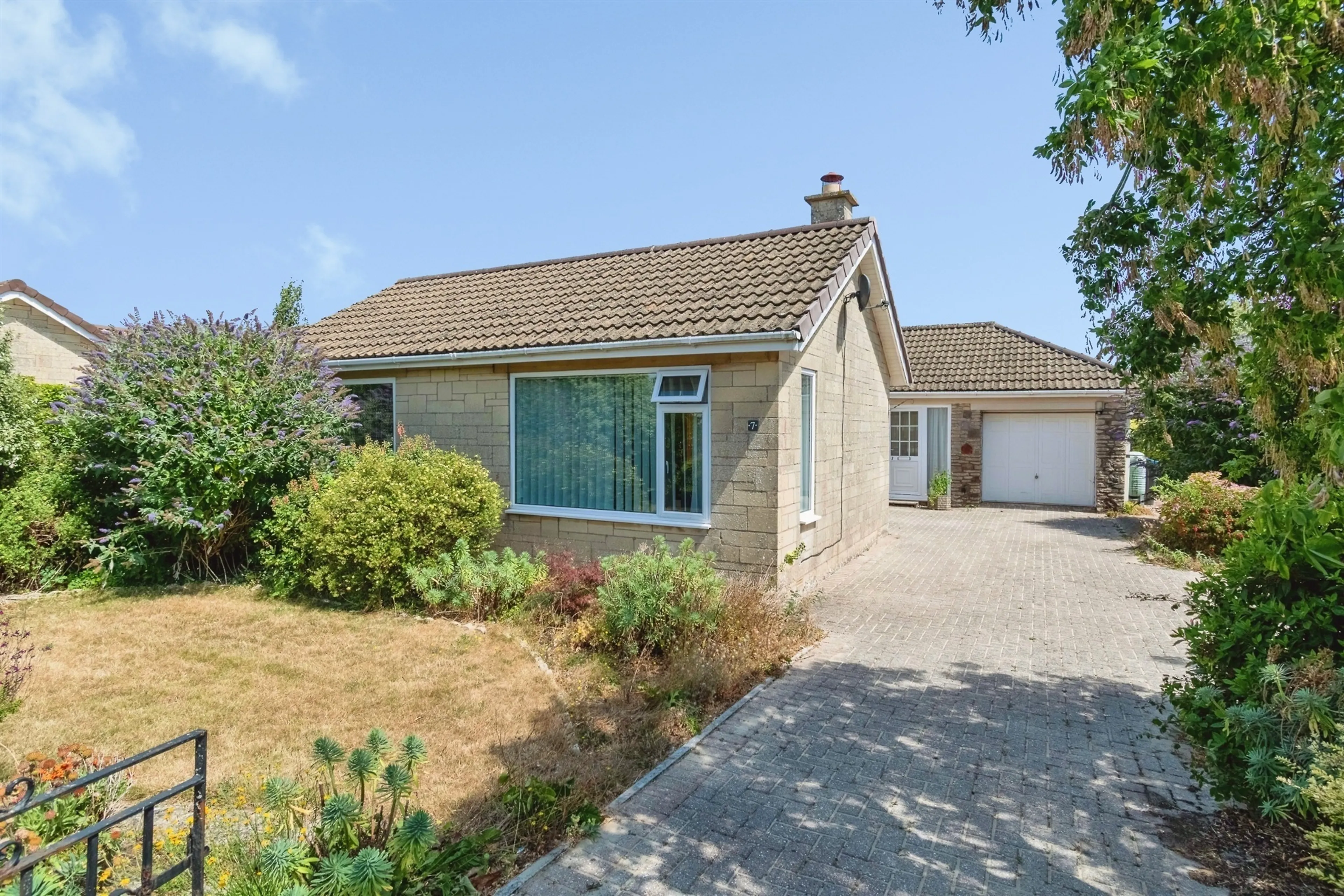 Property photo 0