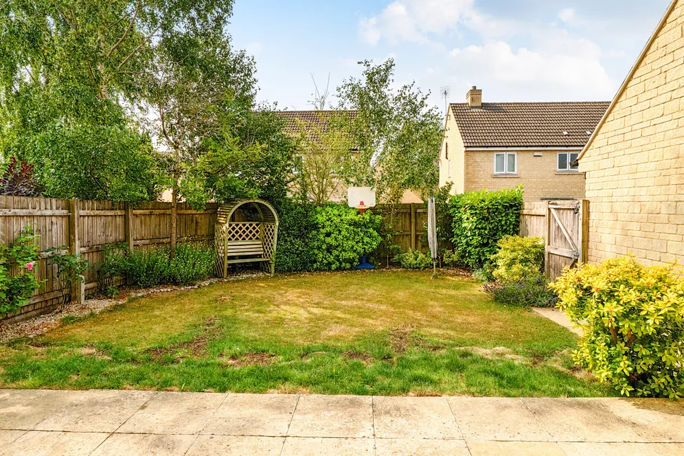 Two Ways Close, Stroud, GL6 photo 12